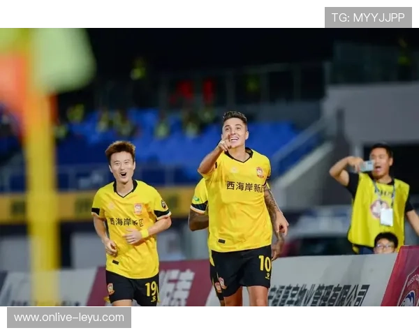 青岛西海岸足球俱乐部：新赛季阵容优化，力争突破！