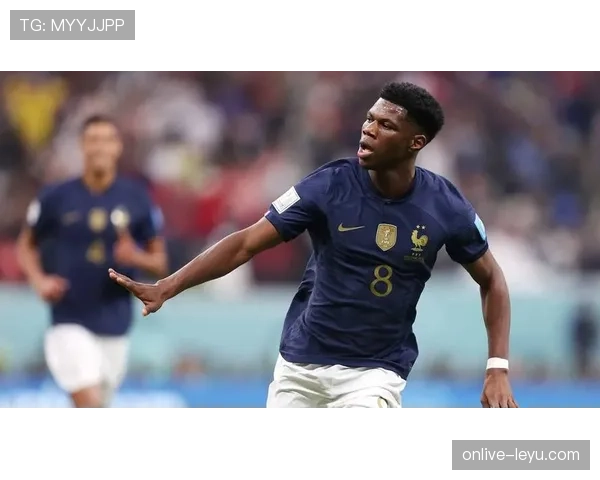 楚阿梅尼技术解析:现代足球中场核心的崛起与战术影响 楚阿梅尼技术解析:现代足球中场核心的崛起与战术影响