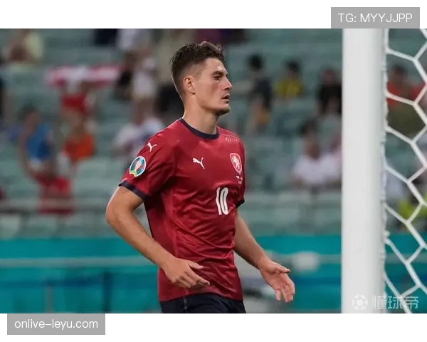 捷克希克主帅盛赞球队备战表现,新赛季状态可圈可点 捷克希克主帅盛赞球队备战表现,新赛季状态可圈可点