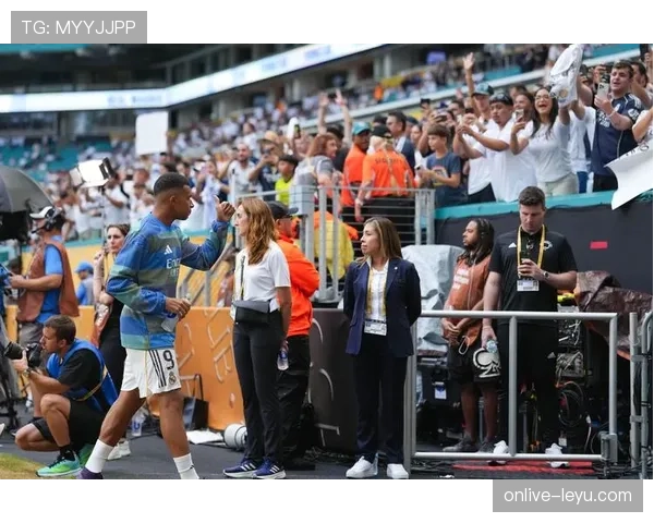 姆巴佩荣膺法国足球先生，状态回暖再展天才风采