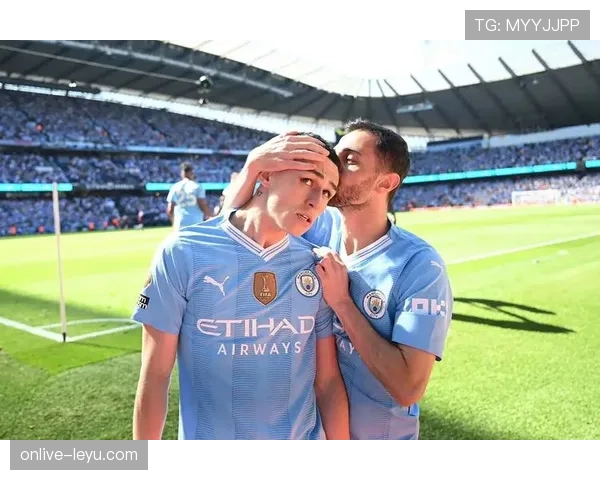 福登精进无球跑动与接球技术，成球队进攻稳定器